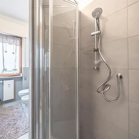 Rapallo-portofino, Chic And Cozy With Pool Apartament