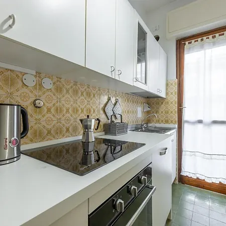 Апартаменти Rapallo-portofino, Chic And Cozy With Pool *