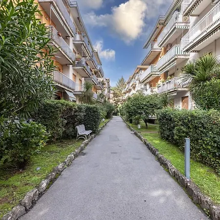 Rapallo-portofino, Chic And Cozy With Pool Рапалло